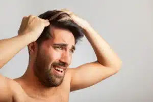 Haartransplantatie pijnlijk man