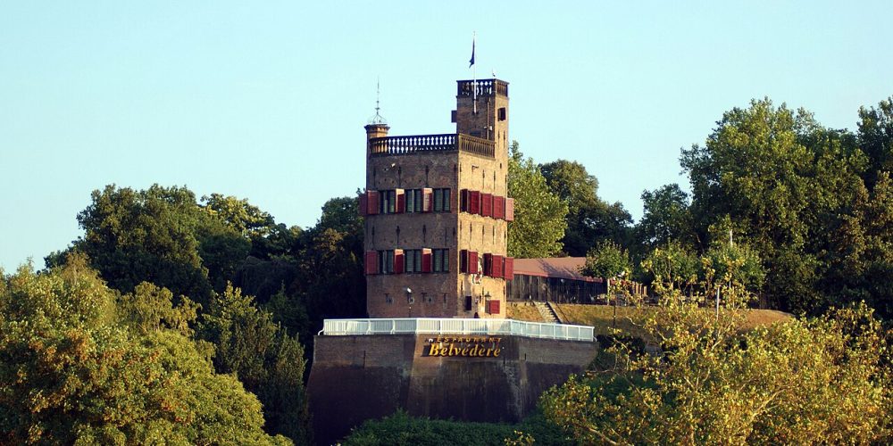 Reizen vanuit Nijmegen naar Hairtec - Belvedere Hunnerpark